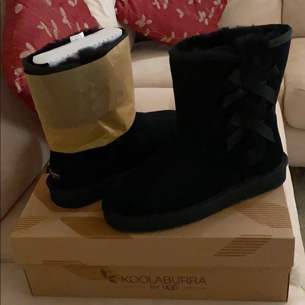 Kookaburra by Ugg woman’s black boots size 7